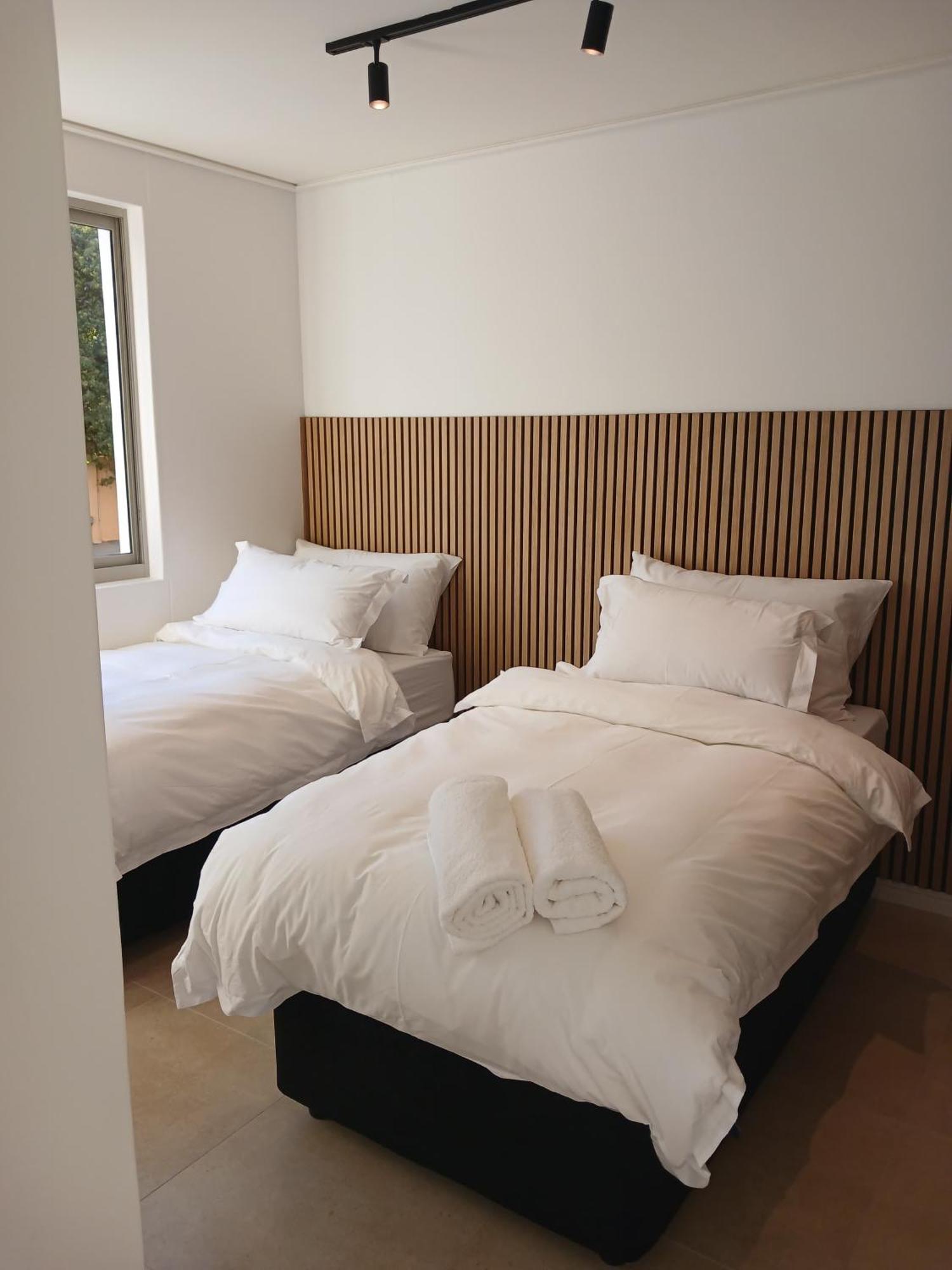 Modern In Trendy Point, Apartment